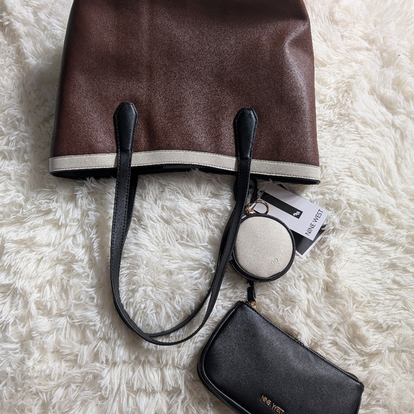 Set Nine West Jordi Trap Shoulder Tote Bag and Crossbody - Picture 8 of 11